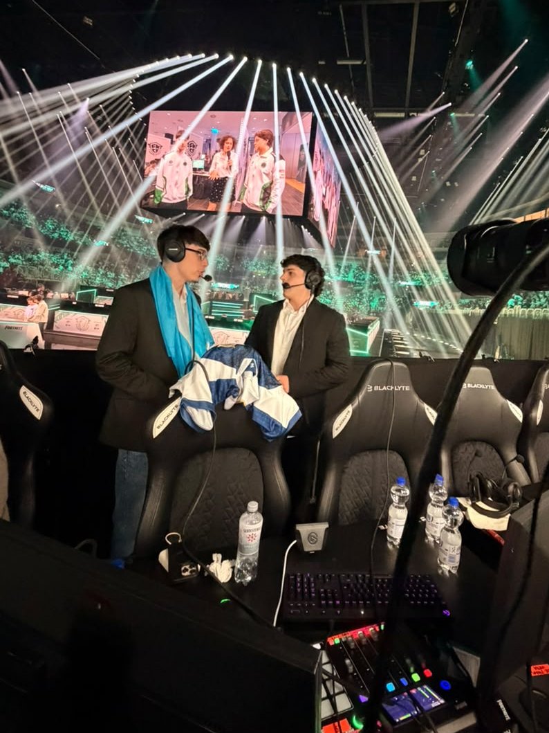 Gorilon and Dydy on set between matches at FNCS Major 1 Summit